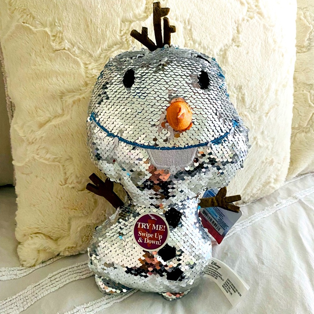 NWT! Disney Reversible Sequins Large Plush Olaf